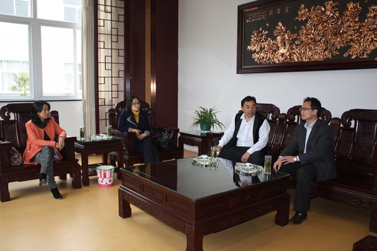 區(qū)市場(chǎng)監(jiān)督管理局就我司質(zhì)量體系建設(shè)工作現(xiàn)場(chǎng)幫扶指導(dǎo).jpg 區(qū)市場(chǎng)監(jiān)督管理局就我司質(zhì)量體系建設(shè)工作現(xiàn)場(chǎng)幫扶指導(dǎo).jpg