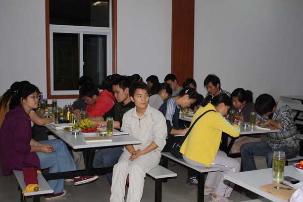 向六百里公司贈送錦旗.jpg 向六百里公司贈送錦旗.jpg